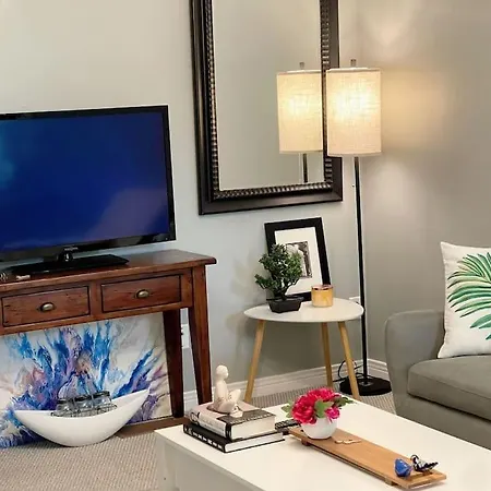 Superb Spacious Loft Old Toronto Near Distillery District